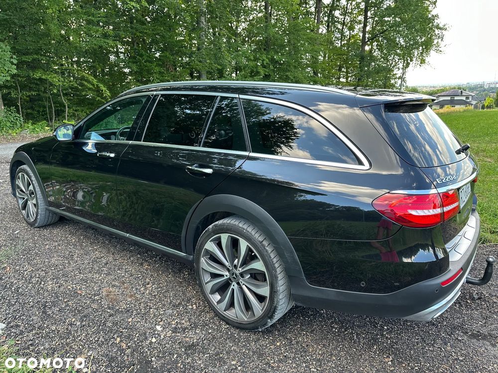 Mercedes-Benz Klasa E 220 d 4-Matic All-Terrain - 3