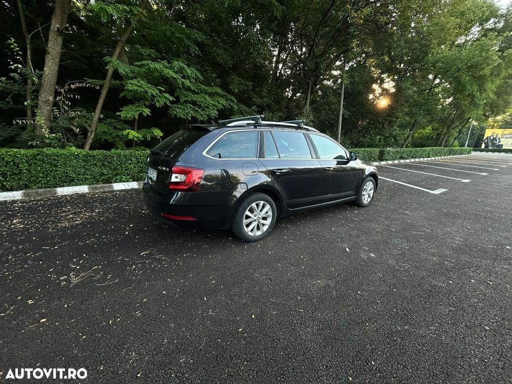 Skoda Octavia 2.0 TDI DSG Ambition - 5