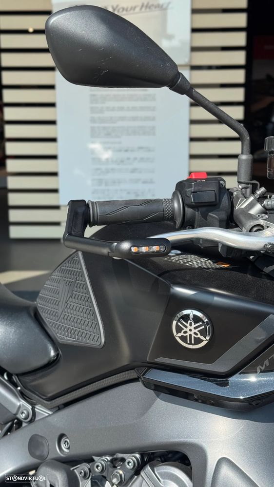Yamaha MT-09 Y-AMT - 5