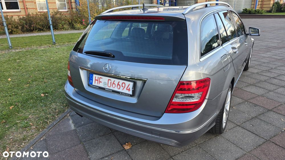 Mercedes-Benz Klasa C 180 BlueEFFICIENCY Avantgarde - 38