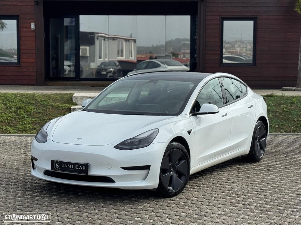 Tesla Model 3 Standard Range Plus RWD - 1