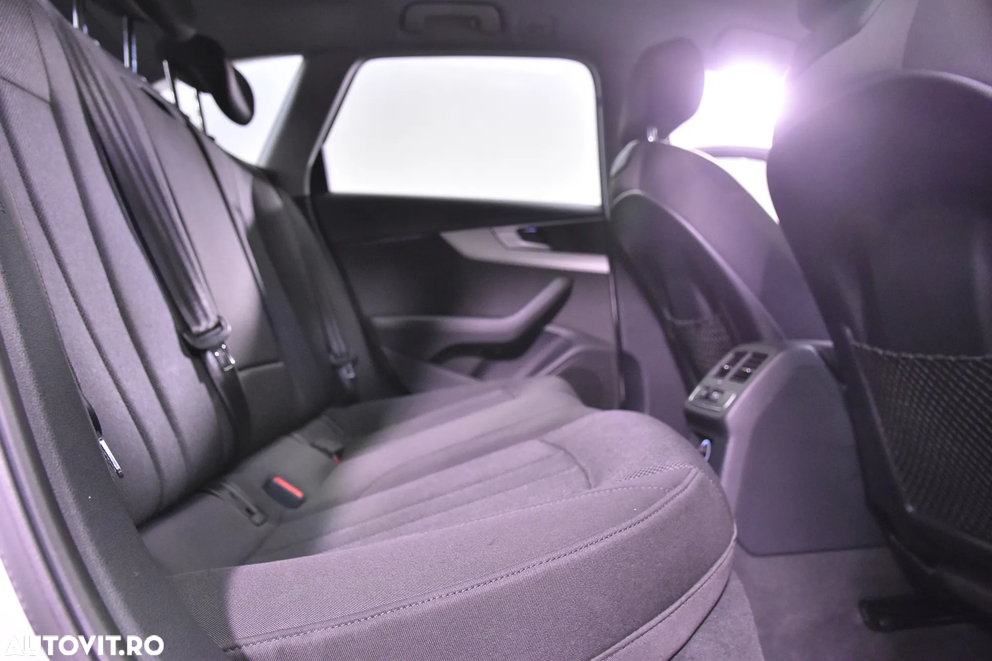 Audi A4 Avant 2.0 40 TDI S tronic Basic - 12