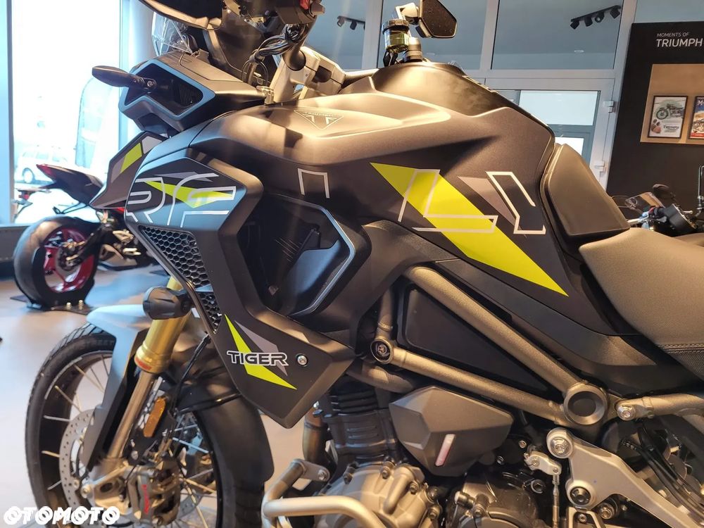 Triumph Tiger - 5