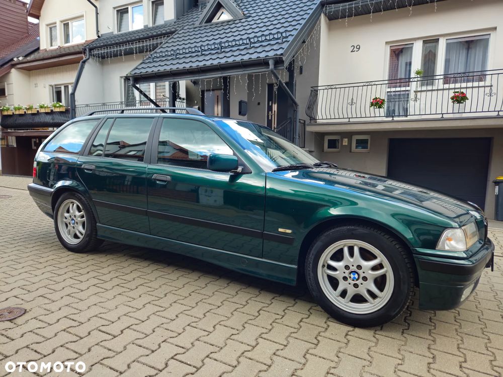 BMW Seria 3 318i - 18