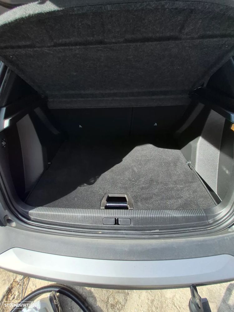 Peugeot 2008 1.2 PureTech Allure - 16