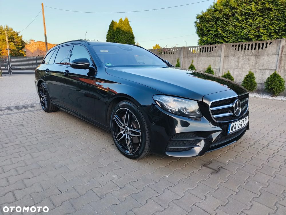 Mercedes-Benz Klasa E 220 d 4-Matic 9G-TRONIC - 13