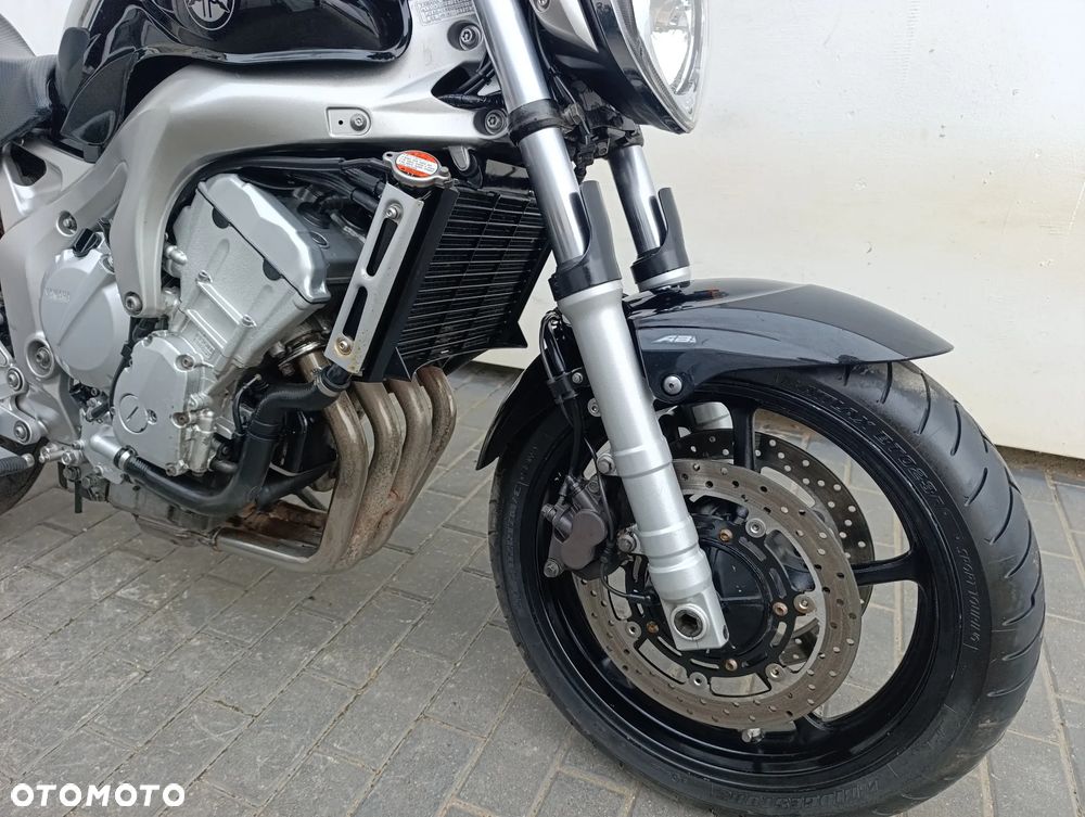 Yamaha FZ6 - 30