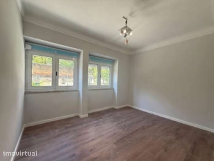 Apartamento T2 na Penha de Franca com acesso ao quintal - Grande imagem: 4/22