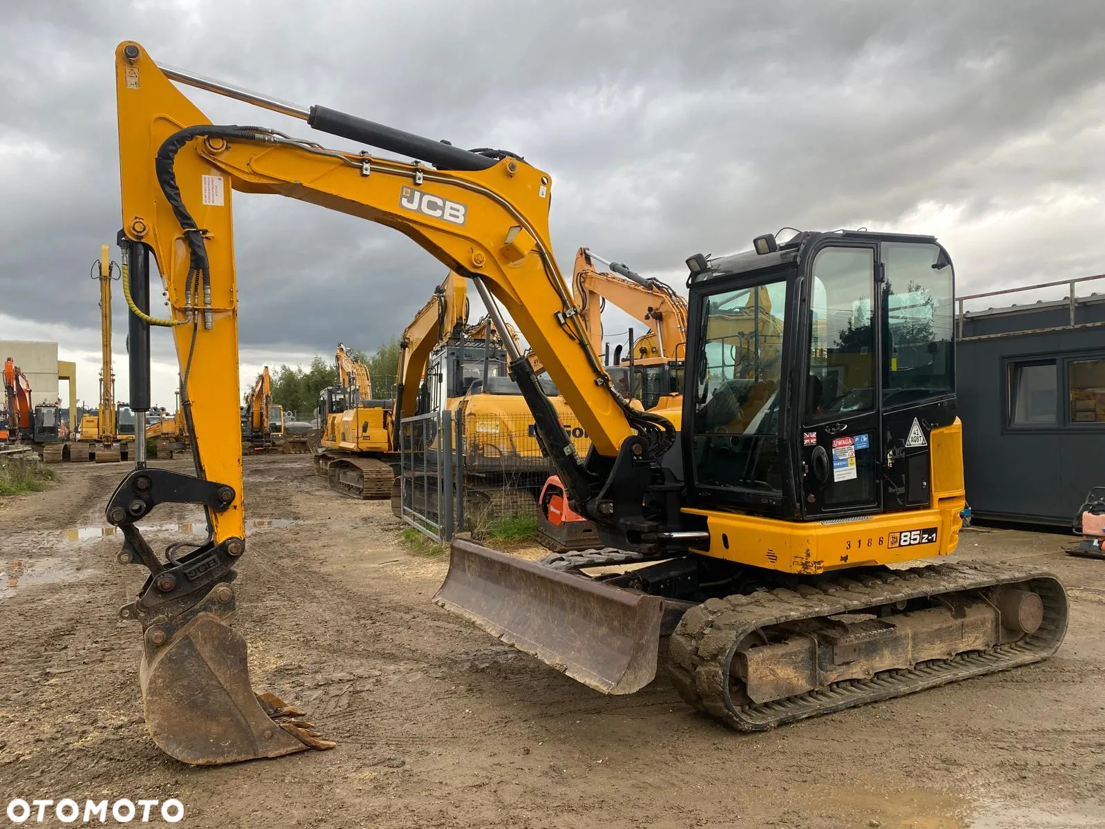 JCB 85Z-1 - 4