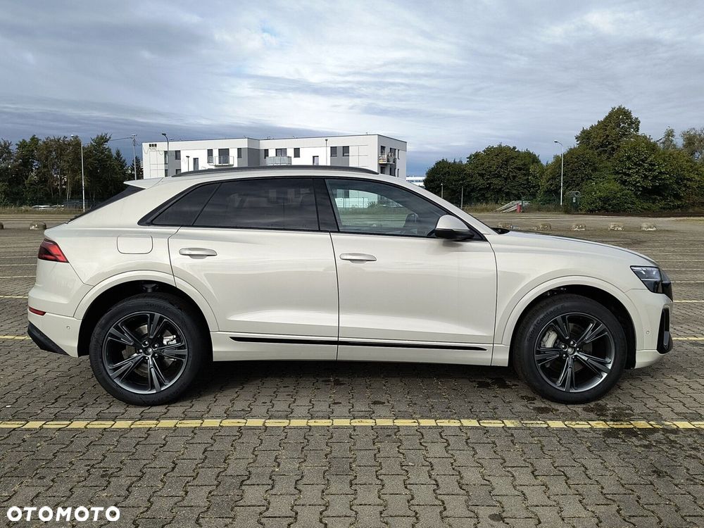Audi Q8 - 7