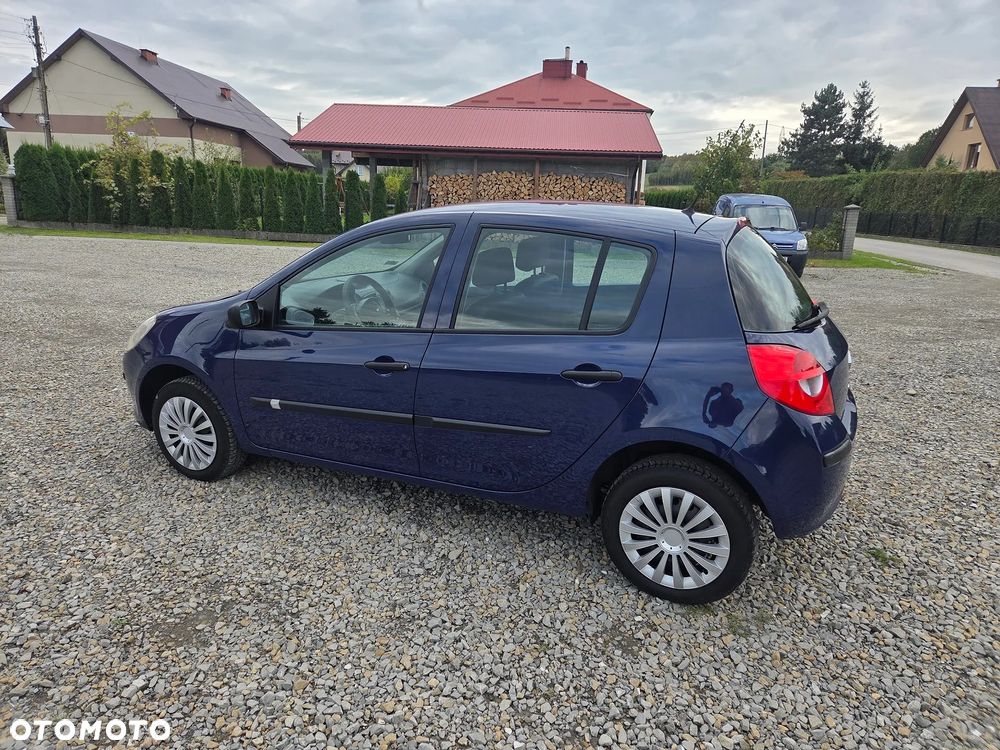 Renault Clio 1.2 16V Authentique - 6