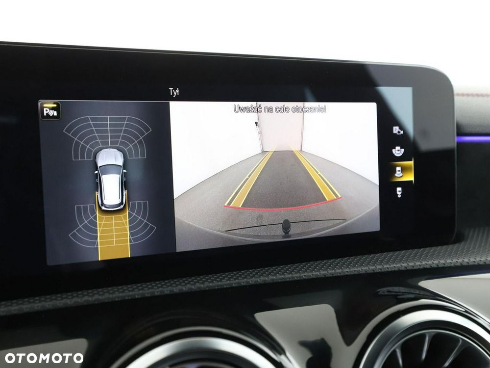 Mercedes-Benz CLA 250 e PHEV AMG Line 8G-DCT - 25