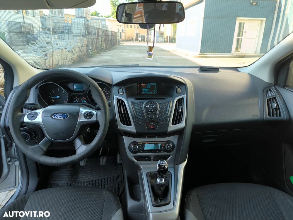 Ford Focus - 9