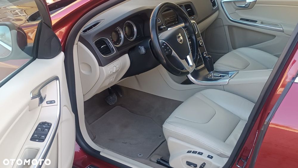 Volvo S60 D3 Geartronic - 11