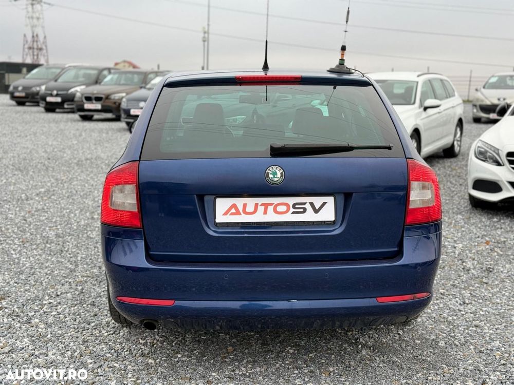 Skoda Octavia 1.6 TDI DPF DSG Elegance - 10