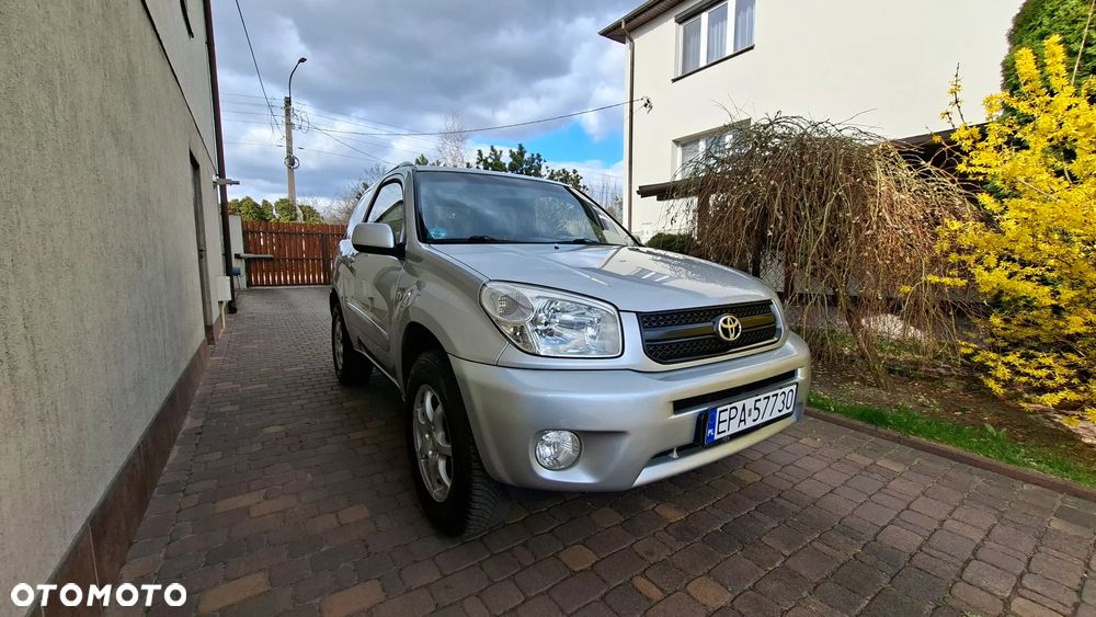 Toyota RAV4 1.8 VVT-i Terra 2WD - 1