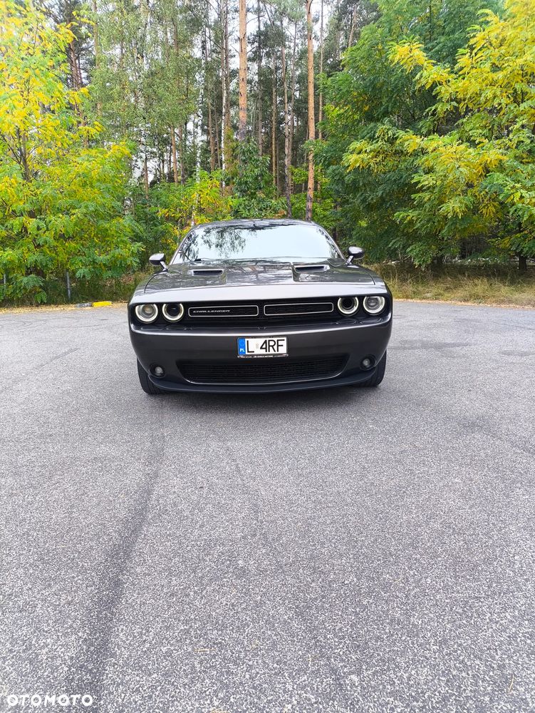 Dodge Challenger 2019 photo 2