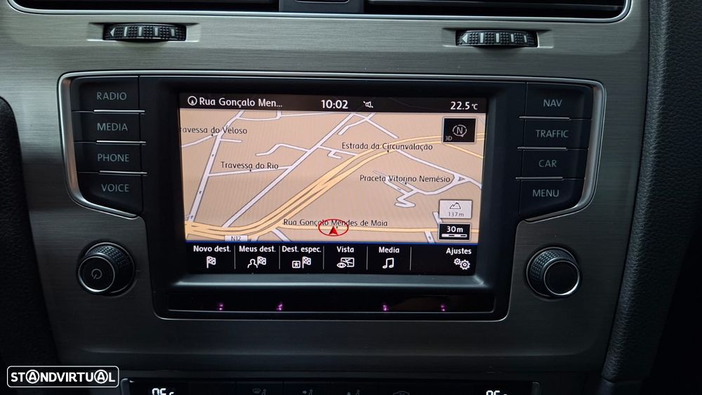 VW Golf 1.6 TDi Highline - 16