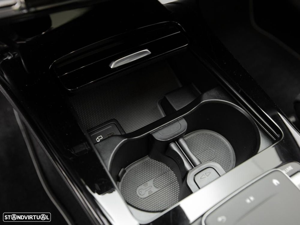 Mercedes-Benz A 250 e 8G-DCT Edition 2020 - 23