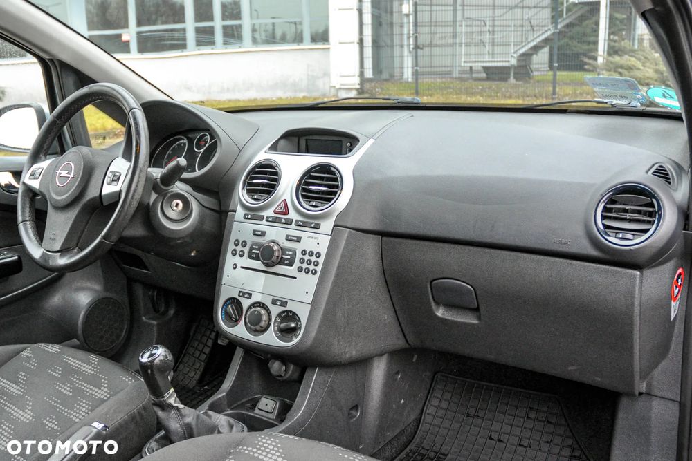 Opel Corsa - 10