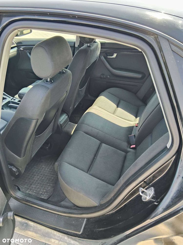 Audi A4 Limousine - 5