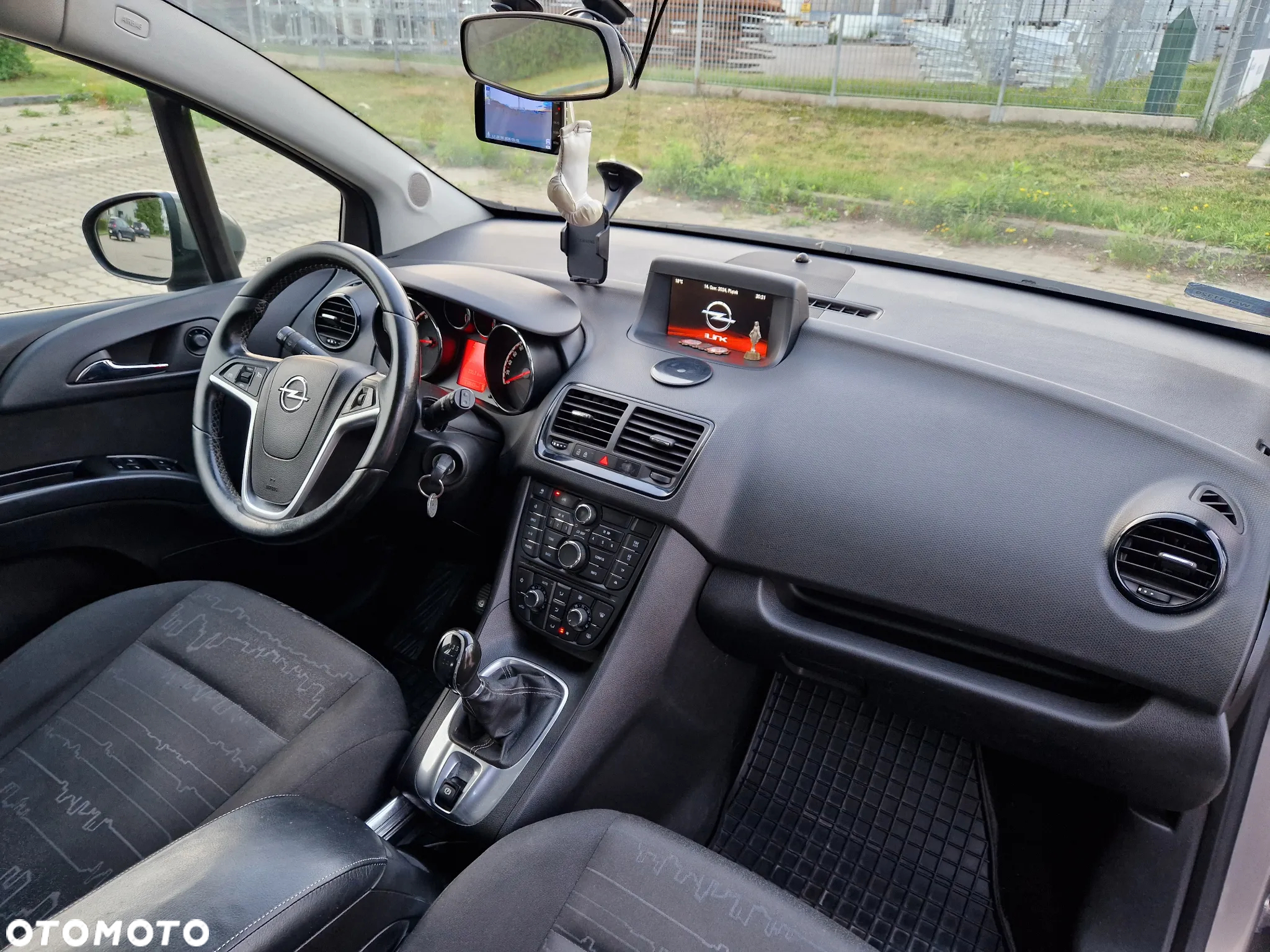 Opel Meriva - 9