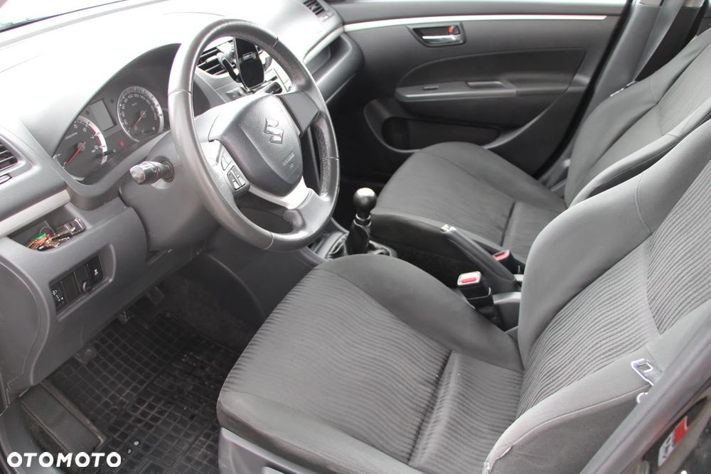 Suzuki Swift 1.2 Club - 11