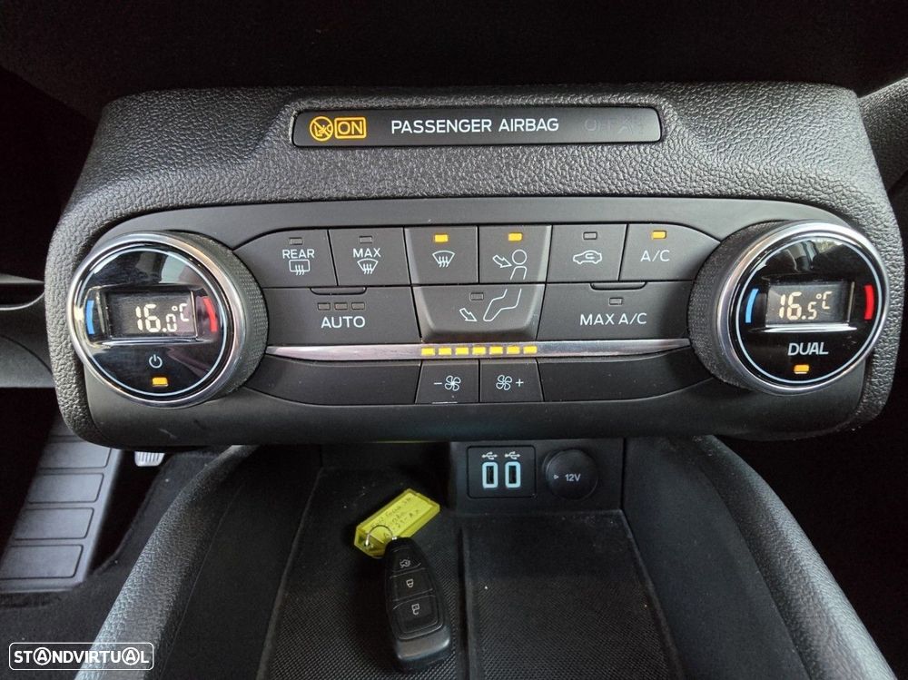Ford Focus SW 1.5 TDCi EcoBlue Active - 23