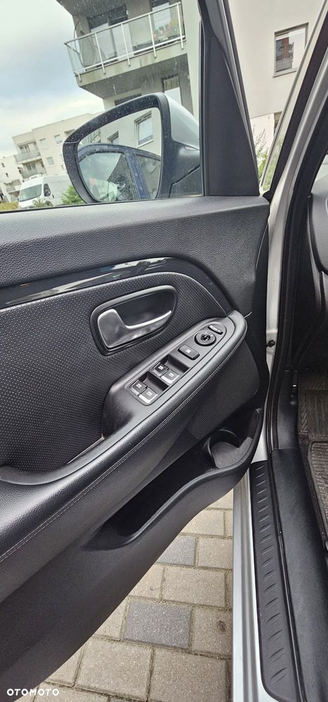 Kia Carens 1.7 CRDi L - 24