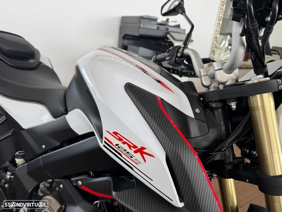 QJ Motor SRK 125S Naked - 9