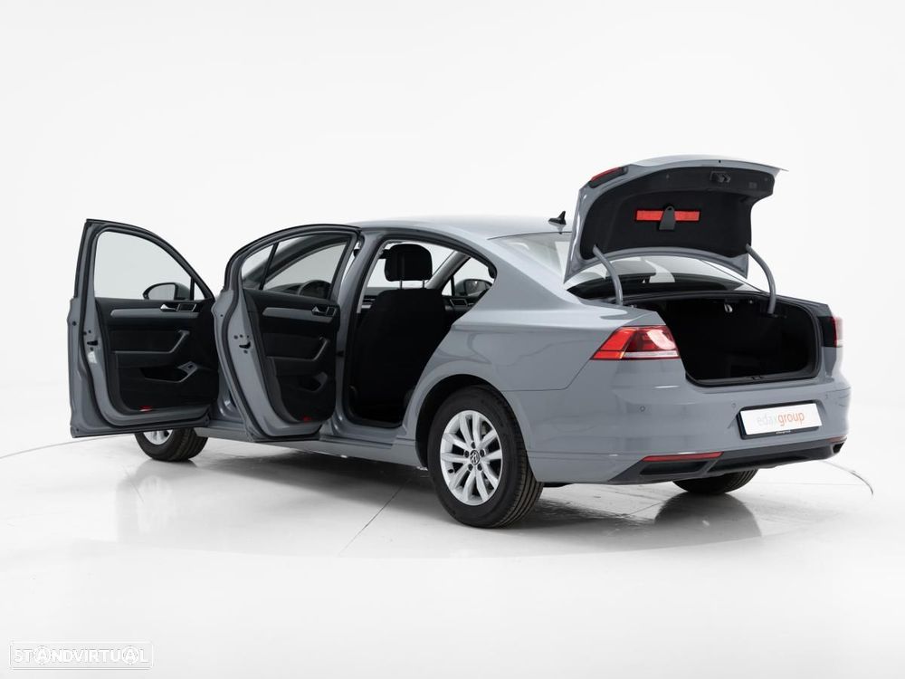 VW Passat 2.0 TDI Business DSG - 6