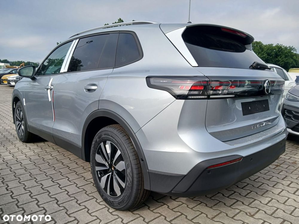 Volkswagen Tiguan 1.5 eTSI Life Plus DSG - 5