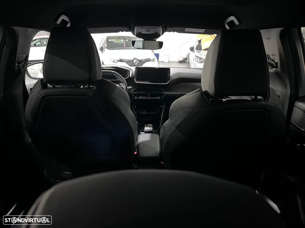 Peugeot 2008 1.2 PureTech GT EAT8 - 3