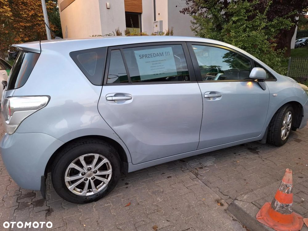 Toyota Verso 2.0 D-4D Luna 7os - 33