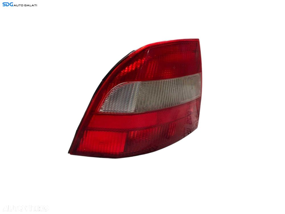 Stop Lampa Tripla Stanga Opel Vectra B Sedan Berlina Limuzina 1995 - 2002 Cod 90568047 [L5284] - 2