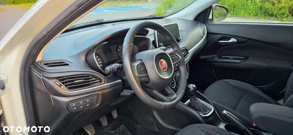 Fiat Tipo 1.4 T-Jet Lounge - 18