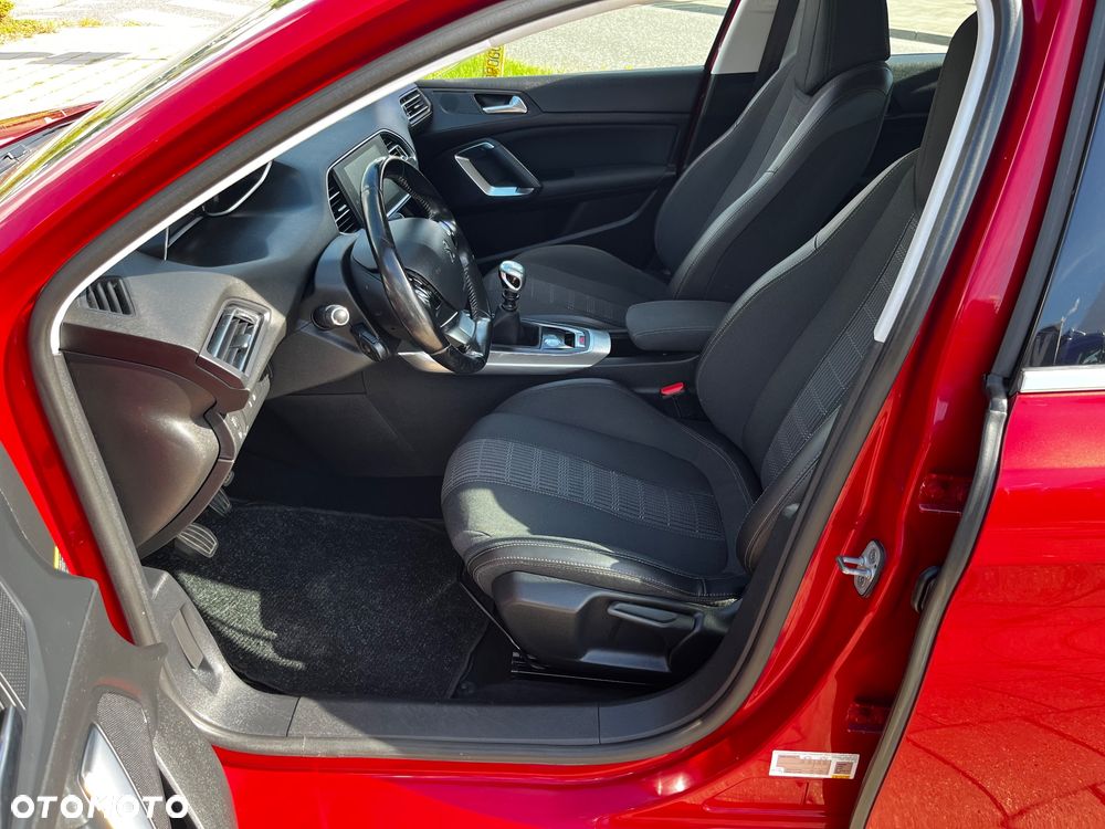 Peugeot 308 BlueHDi 130 Stop & Start Allure - 22
