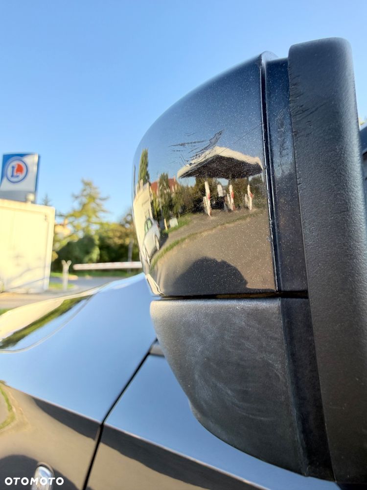 Skoda RAPID 1.6 TDI DPF Elegance - 11