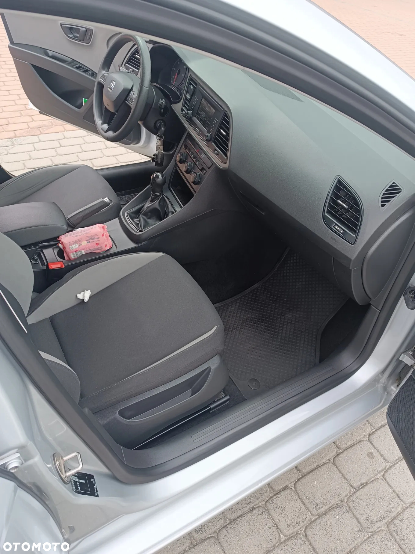 Seat Leon 1.6 TDI Entry - 7
