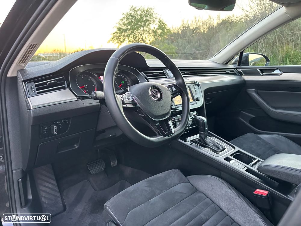 VW Passat 2.0 TDI Highline DSG - 14