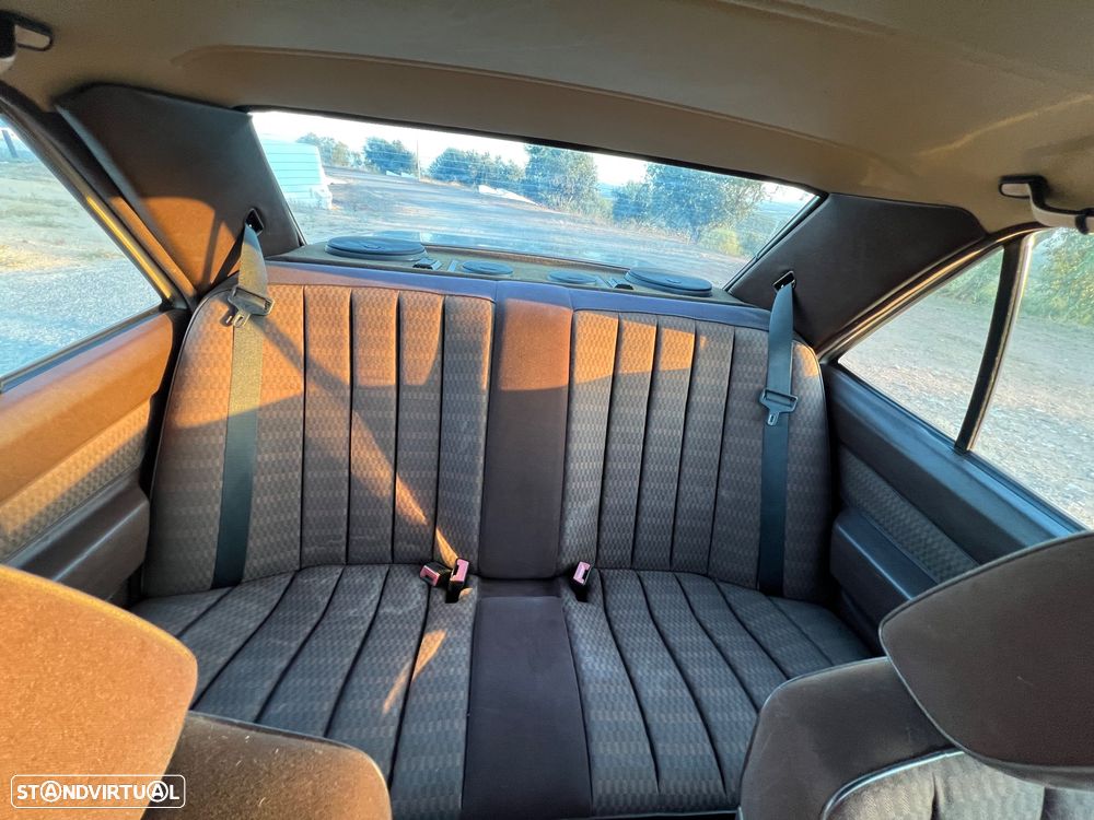 Mercedes-Benz A 190 - 19