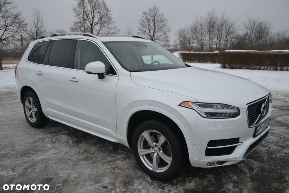 Volvo XC 90 T5 AWD Geartronic Momentum - 10