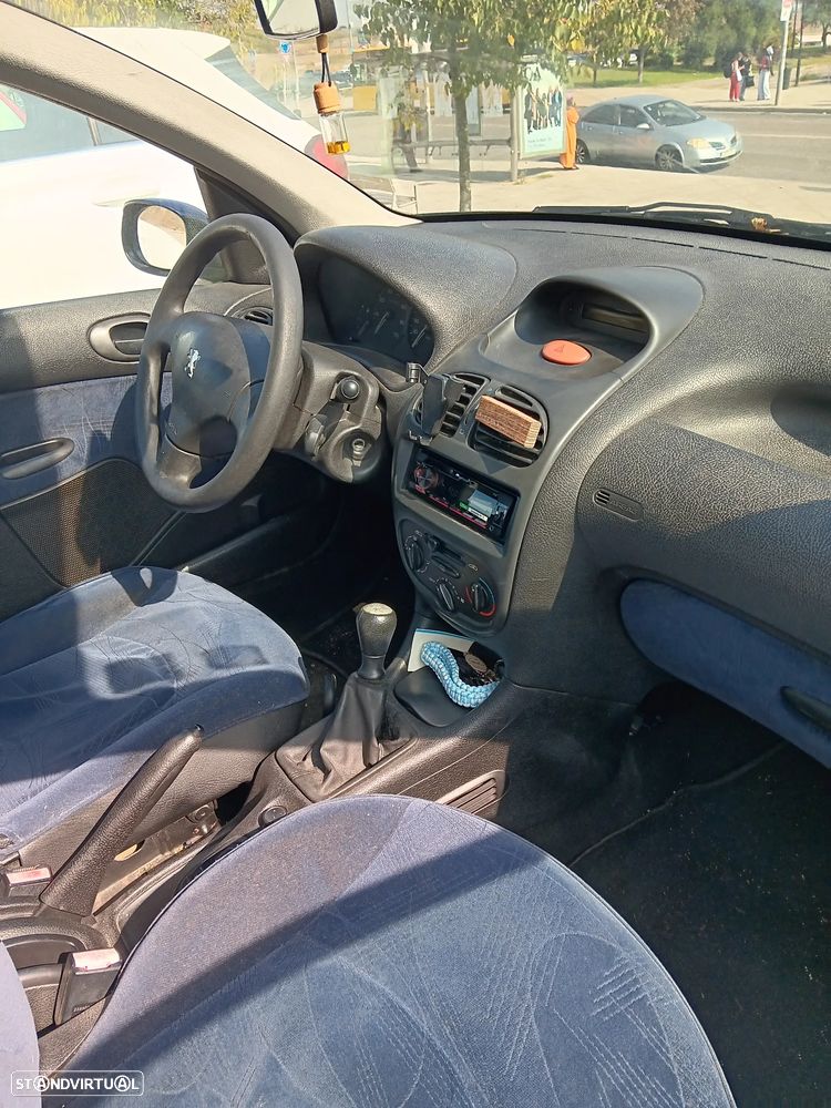 Peugeot 206 1.1 Color Line - 3