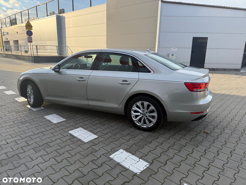 Audi A4 Limousine - 3