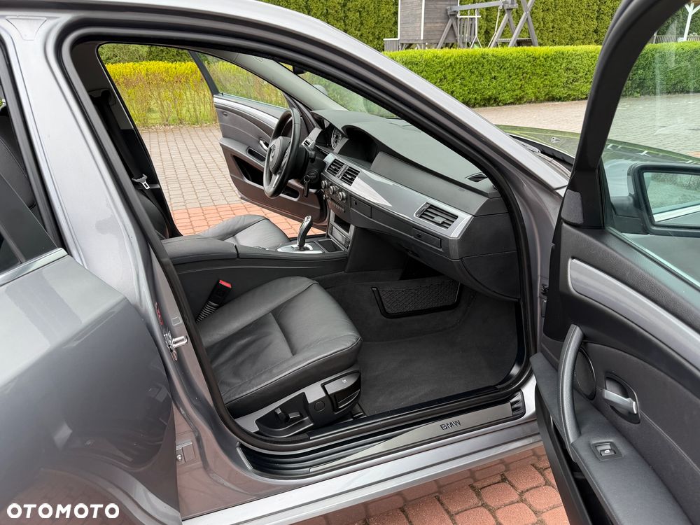 BMW Seria 5 525d Edition Lifestyle - 21