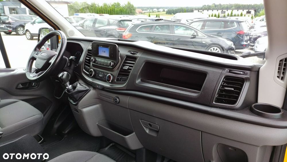 Ford Transit - 28