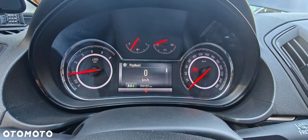 Opel Insignia - 17