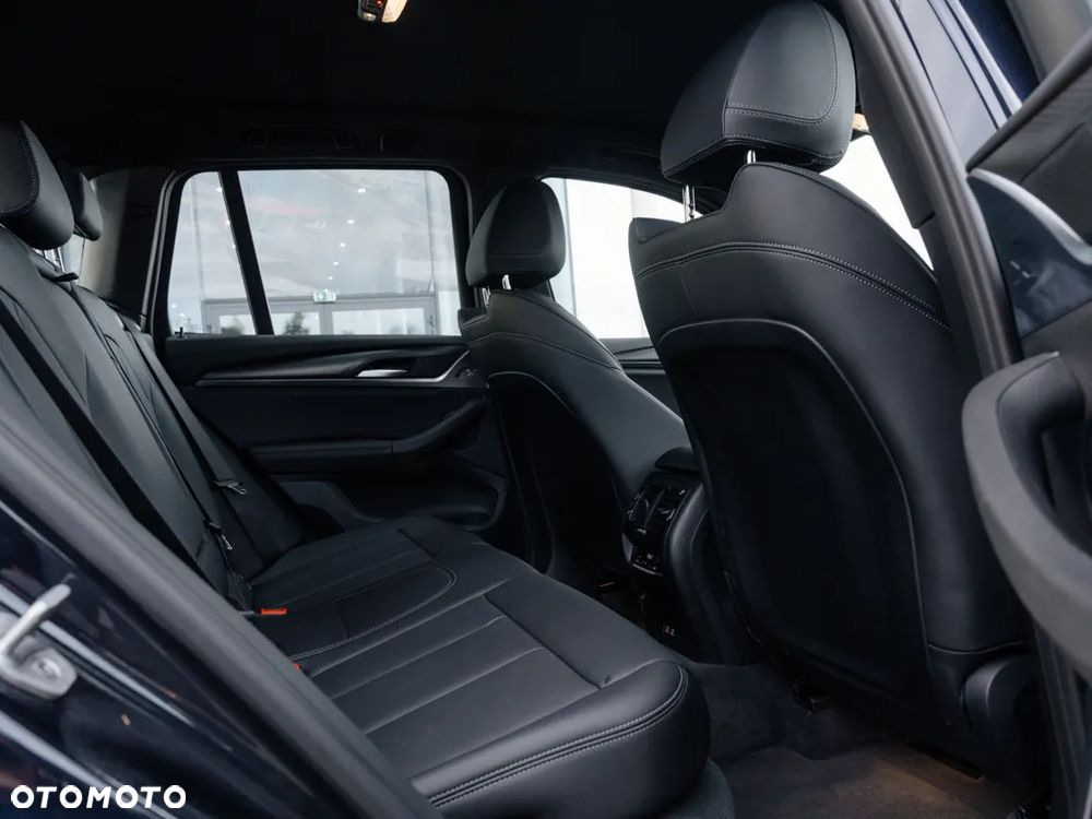 BMW X3 xDrive20i - 11