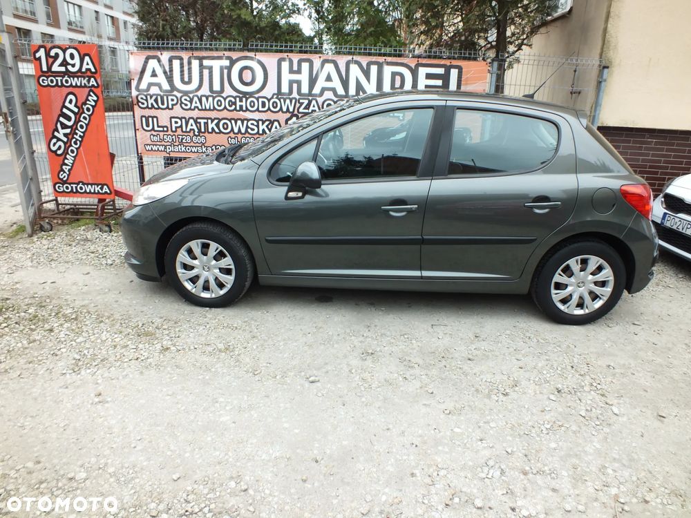Peugeot 207 - 2
