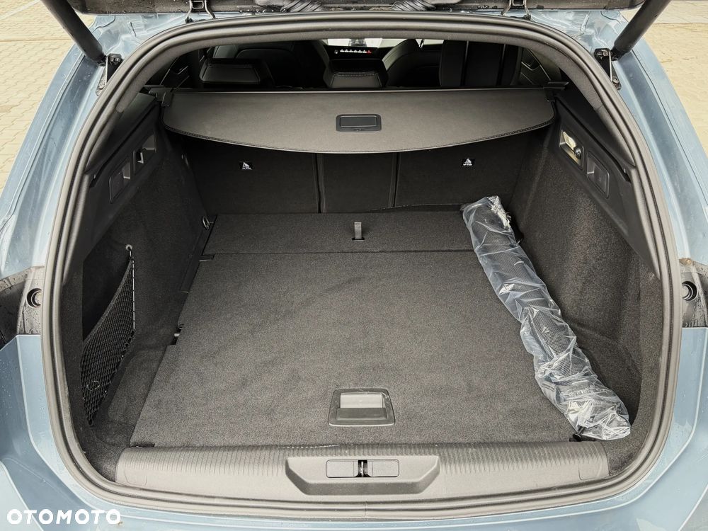 Peugeot 308 1.2 mHEV GT S&S e-DCS6 - 22